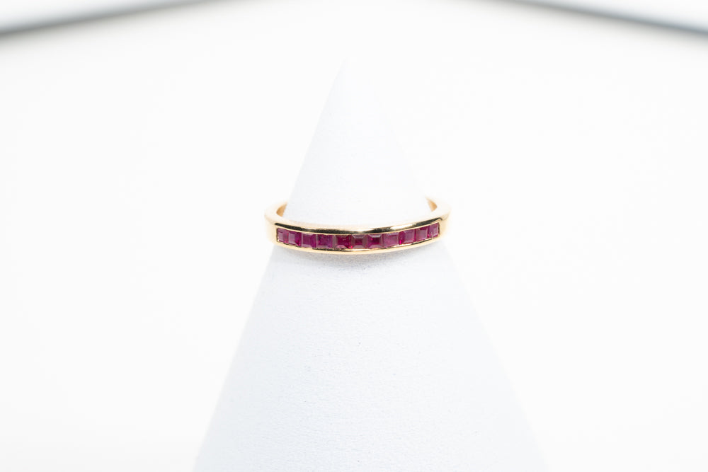 Maroon Gold Ring