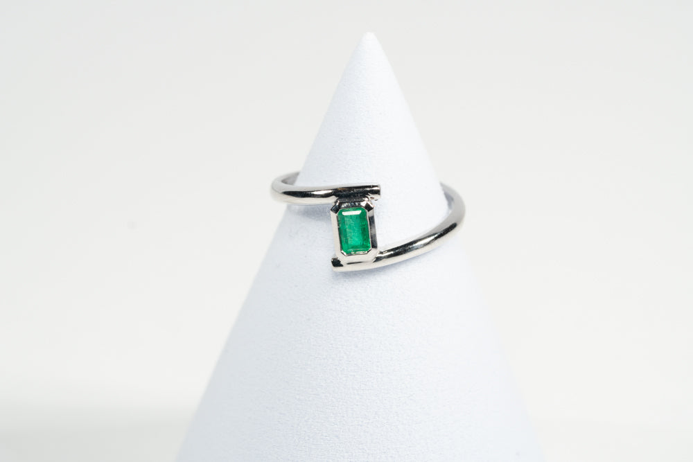 Green Silver Ring